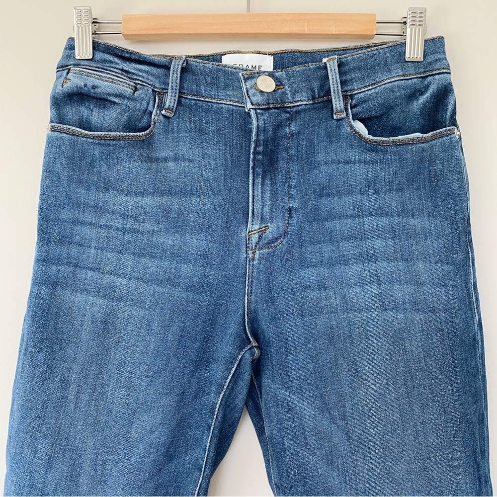 Frame Denim Women's Straight Leg Jeans in Medium Blue Wash - Picture 5 of 15